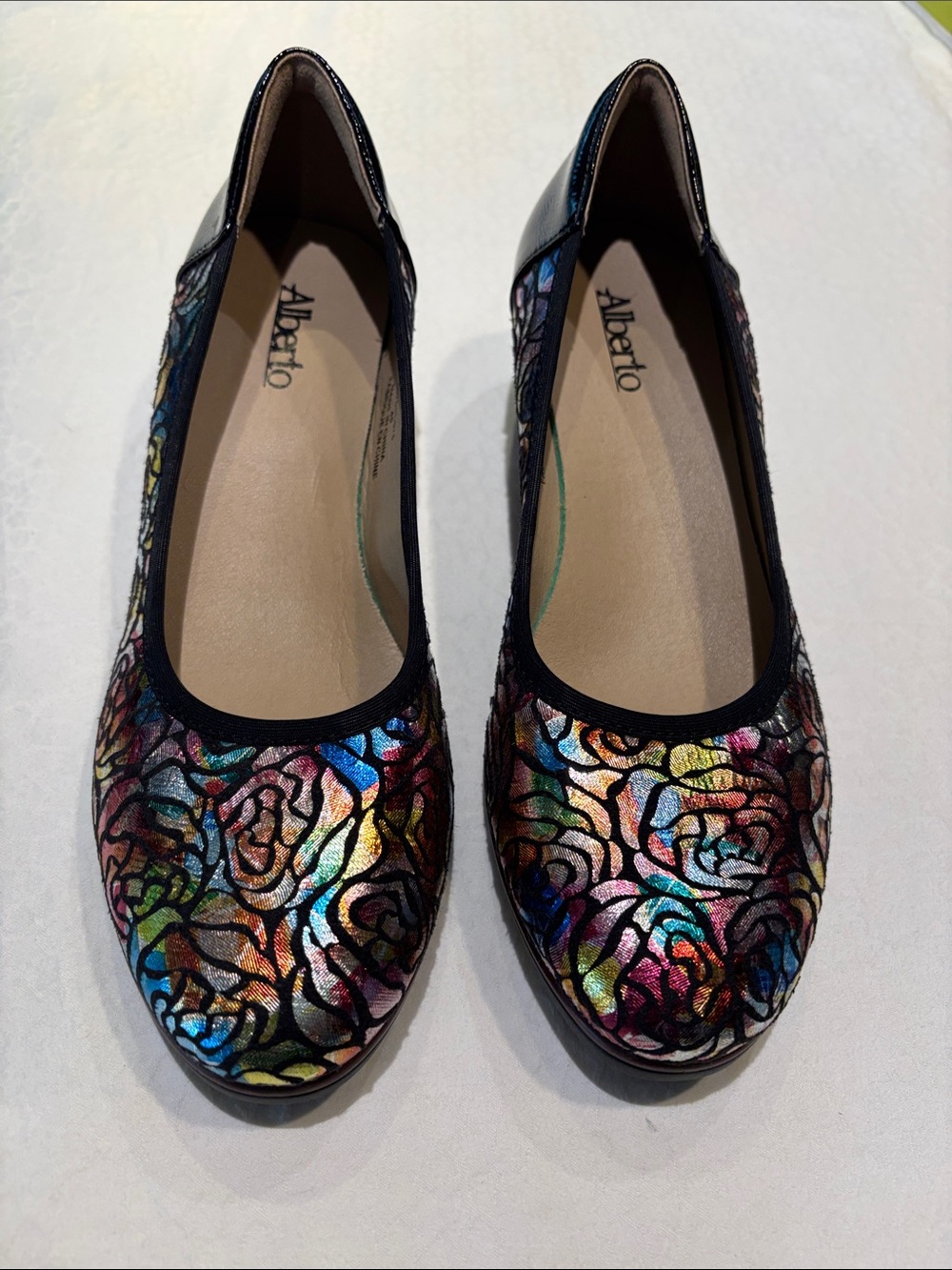 Alberto Multicolor Rose-Print wedges - Iridescent Floral